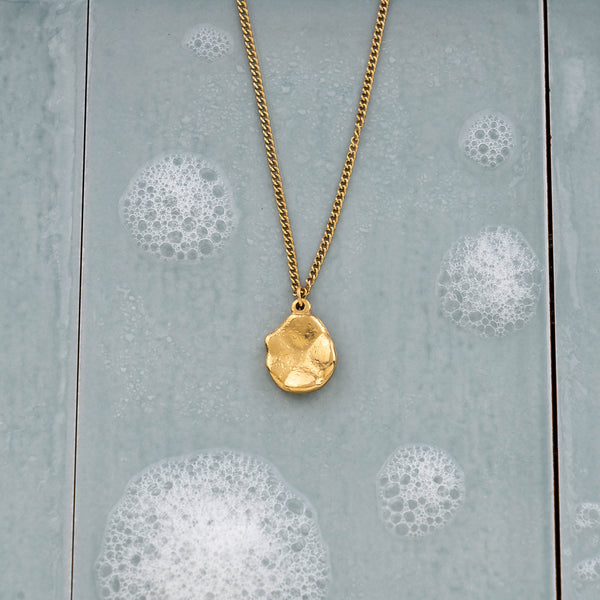 Nova Necklace i forgylt stål