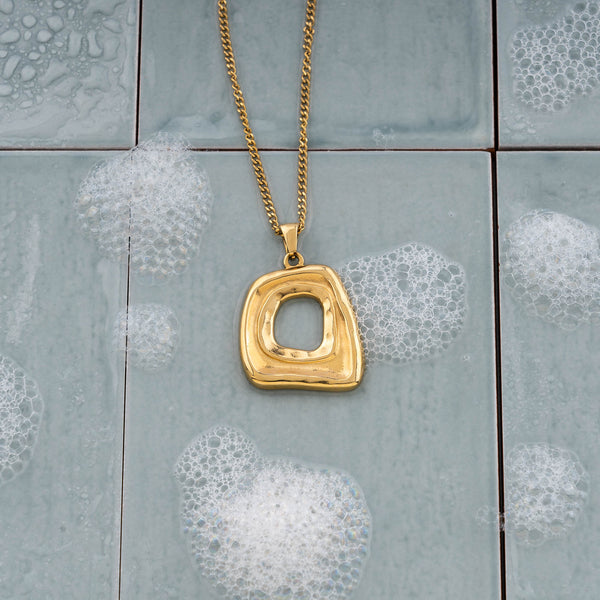 Frame Necklace i forgylt stål